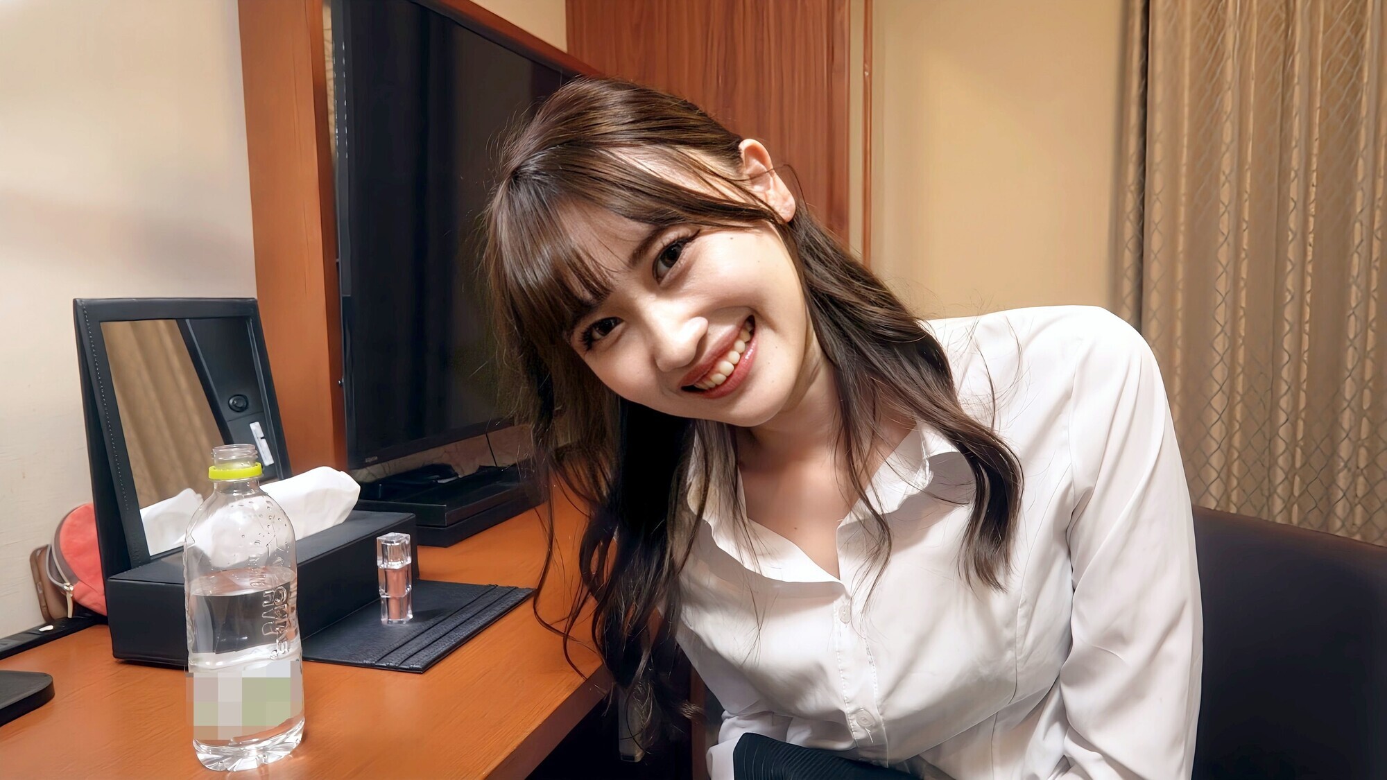 女子社員と二人きり イチャLOVE見せ合いオナニー みずき 画像1
