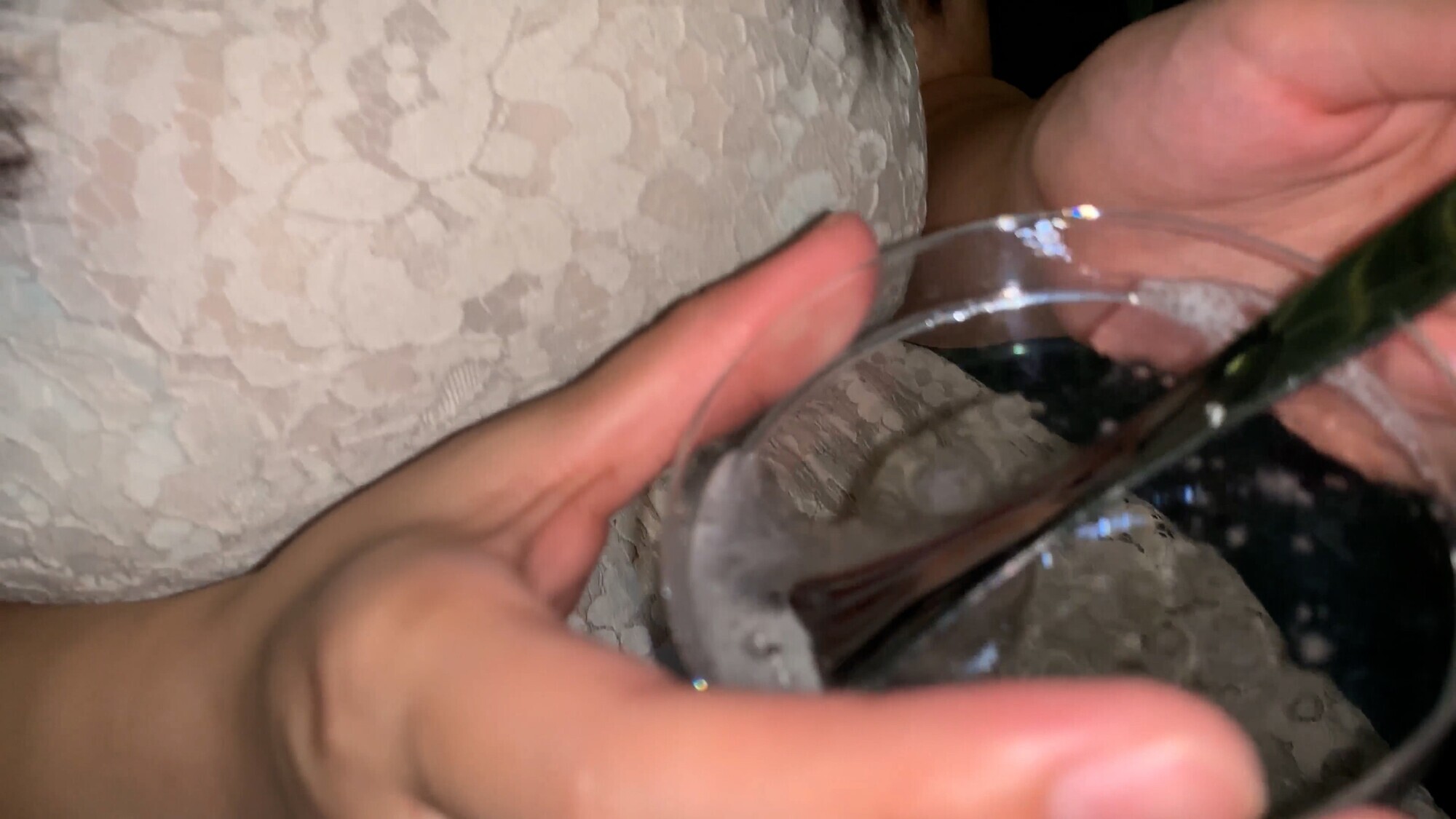 爆乳眼鏡美女の舌苔採取 塚田詩織 画像15