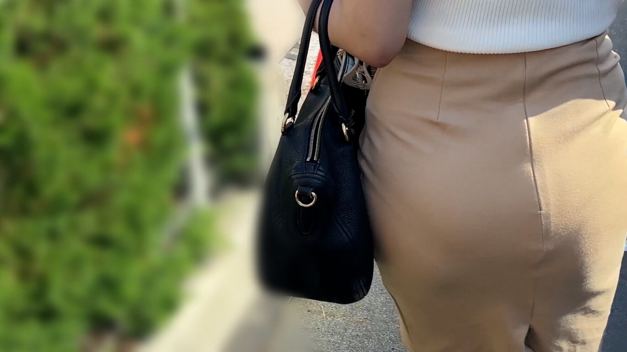 街角で声をかけてアナル観察させてもらう エッチで金欠な女の子 ゆりなちゃん 画像1