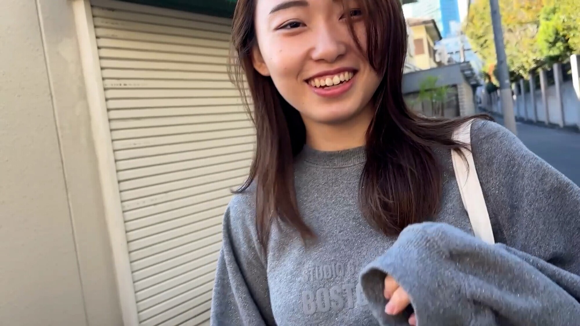 街角で声をかけて口内観察させてもらう 大学生 ゆゆちゃん 画像2