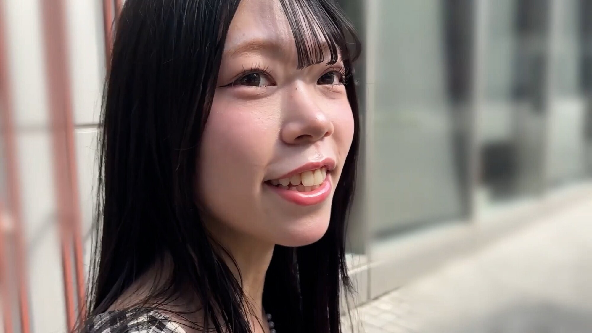 街角で声をかけてアナル観察させてもらう 交渉上手な黒髪ギャル かなちゃん 画像2