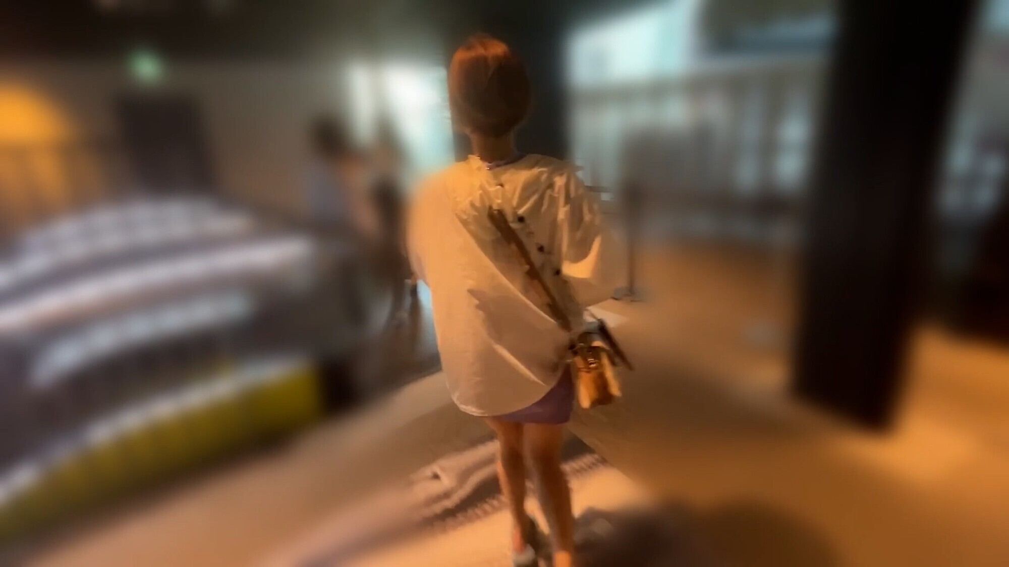 街角で声をかけて口内観察させてもらう アパレル店員 さつきちゃん 画像1