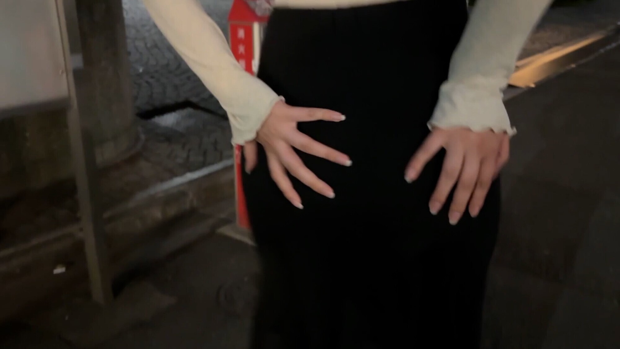 街角で声をかけてアナル観察させてもらう ネイリスト ゆあちゃん 画像2