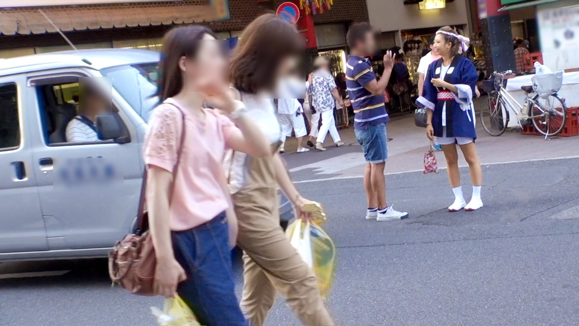 まんハメ検証隊 ナンパの聖地として有名な都内某お祭りに突撃!!熱気で頭も股も緩くなった美少女たちのはしゃいで汗ばんだ体を喰いまくる!! File.08 画像8