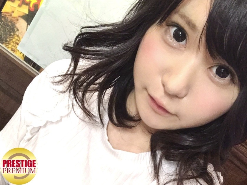 おひとり様ラーメン女子ナンパ!濃厚スープを飲み干すカワイイ女子はエッチも濃厚なのかw? 画像1