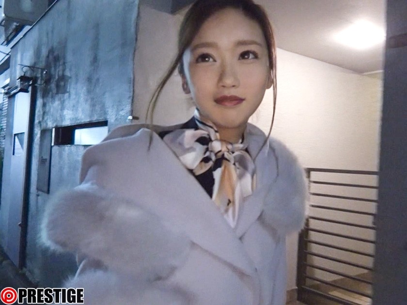ヤリマンドキュメント ななおちゃん(21) シティホテル勤務 File.15 ち○ぽに囲まれブチアゲな美尻ギャル。 画像2