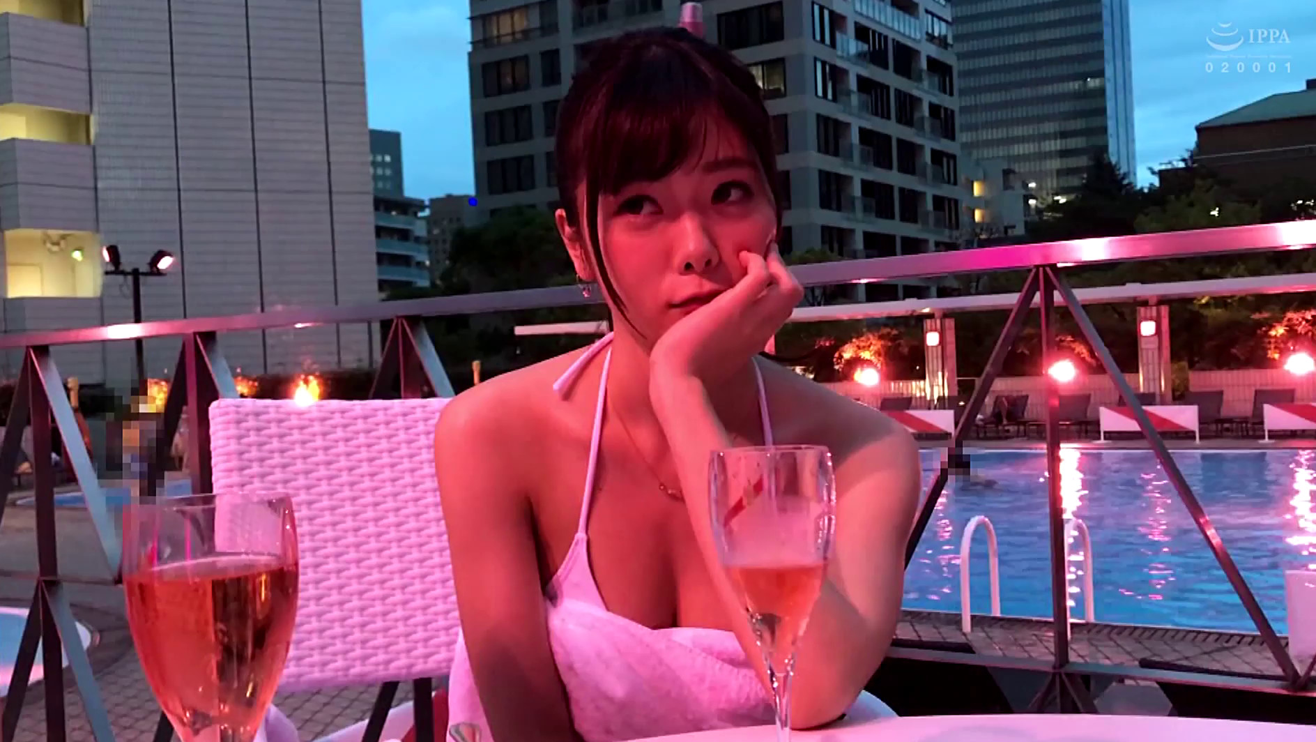 街角シロウトナンパ! ナイトプール編 リア充水着美女はナンパすれば即ハメできる!? 10人8時間 SUPER BEST 画像5