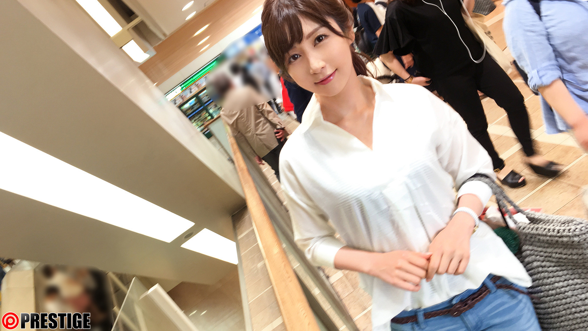 ナンパTV 淫乱人妻 BEST 8時間 Vol.01 妻であり一人の女性だから・・・街行く妻たちの(秘)性事情を丸裸! 画像5