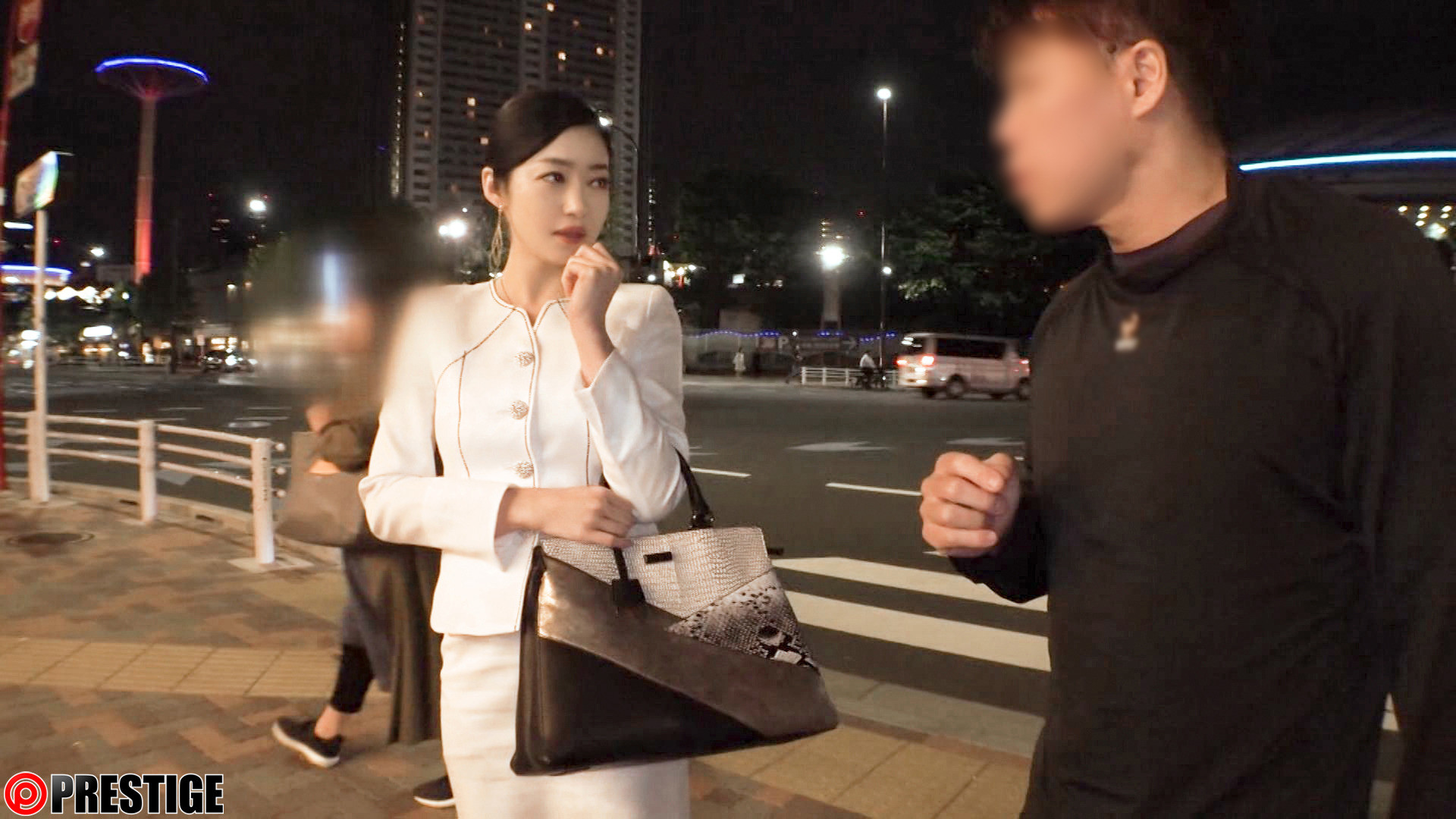 ナンパTV 淫乱人妻 BEST 8時間 Vol.01 妻であり一人の女性だから・・・街行く妻たちの(秘)性事情を丸裸! 画像20