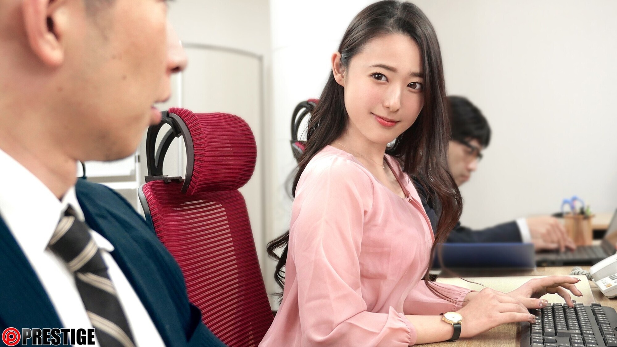 逆NTR 女性主任に日々痴女られる究極の社内不倫。 理性VS本能の究極葛藤シチュエーション! 松岡すず 画像2