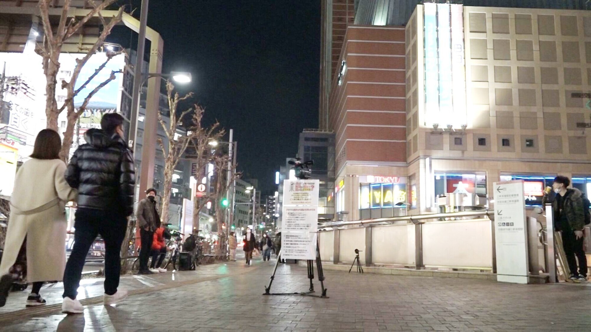勝負下着、見せちゃいます!性豪ギャル自宅中出し PREMIUM 01 画像1