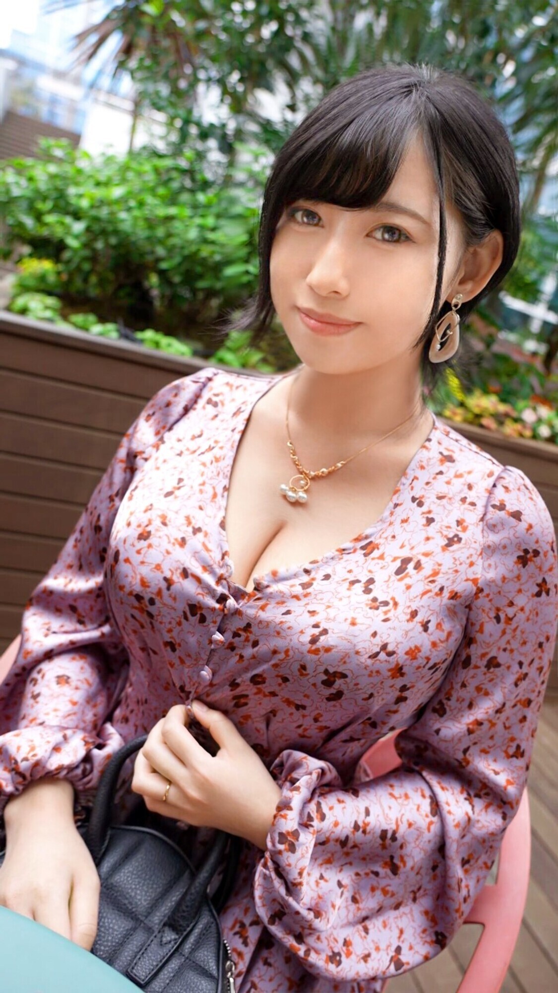 月曜から中出し【人妻自宅中出し訪問~美人妻3名】 10 画像8