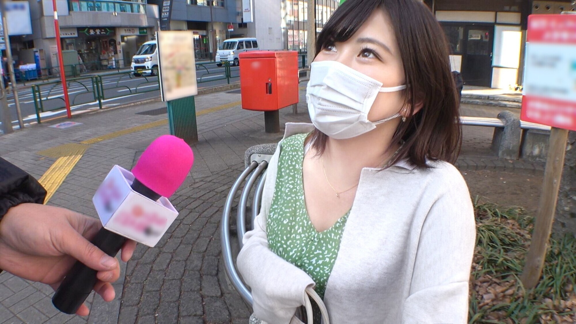 月曜から中出し【人妻自宅中出し訪問～美人妻3名】 11 画像19