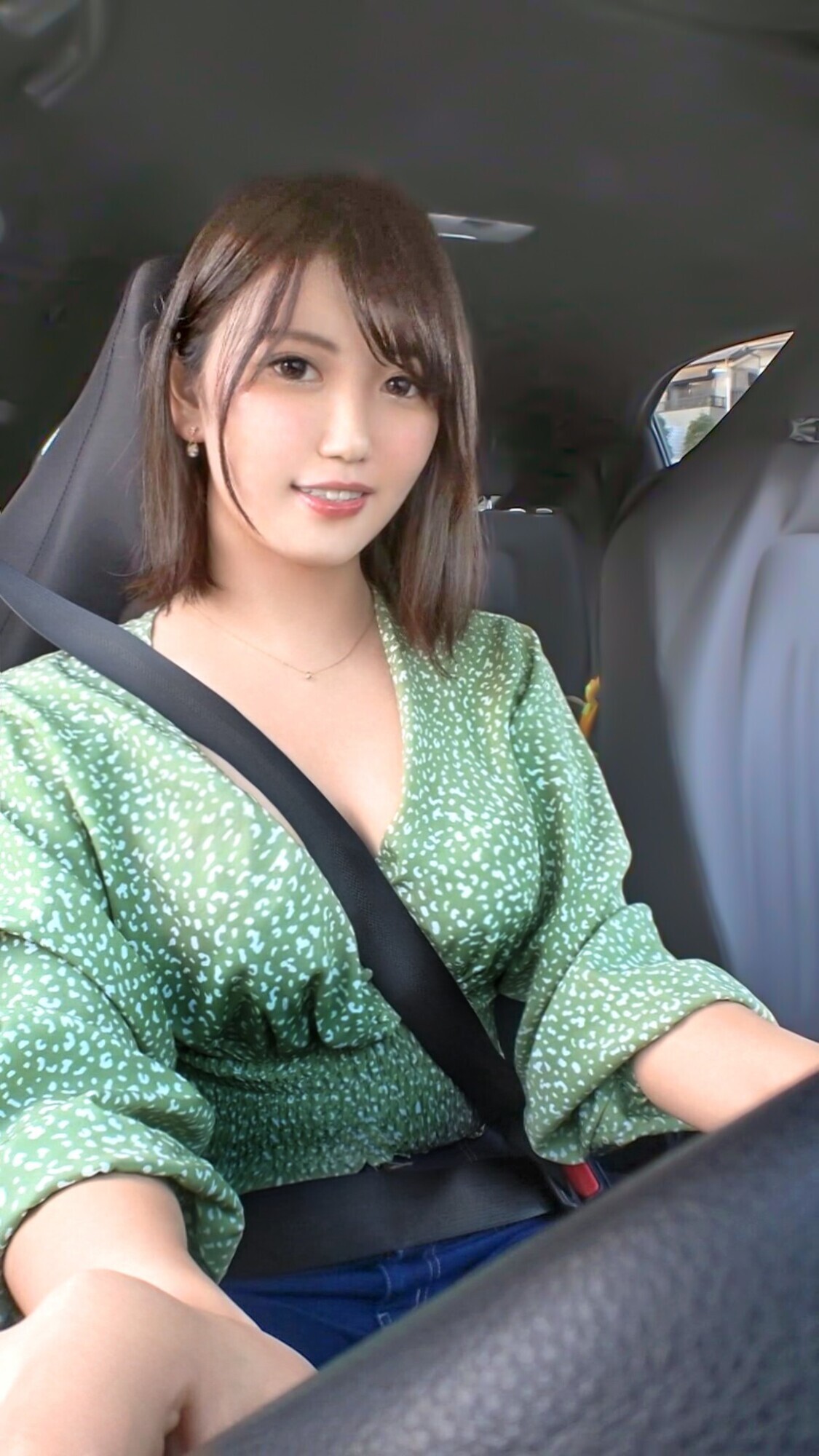 月曜から中出し【人妻自宅中出し訪問～美人妻3名】 11 画像20