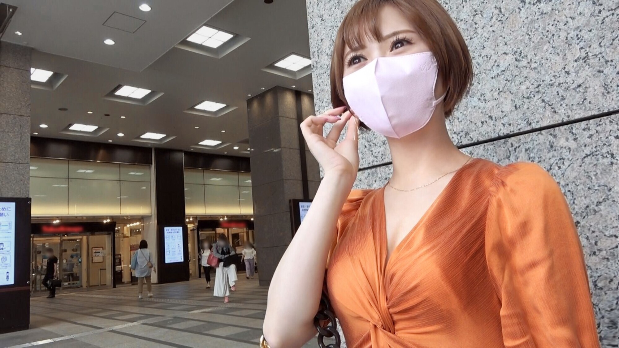 月曜から中出し【人妻自宅中出し訪問～美人妻3名】 14 画像9