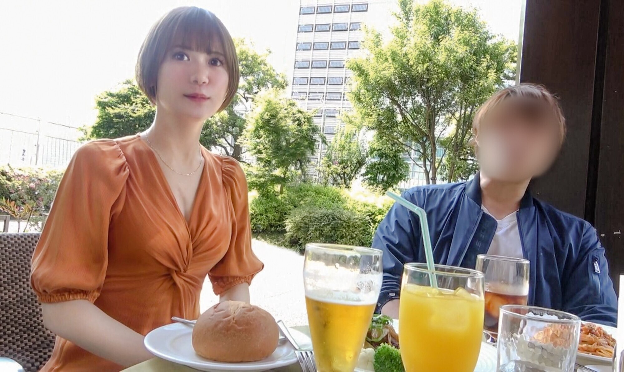 月曜から中出し【人妻自宅中出し訪問～美人妻3名】 14 画像10