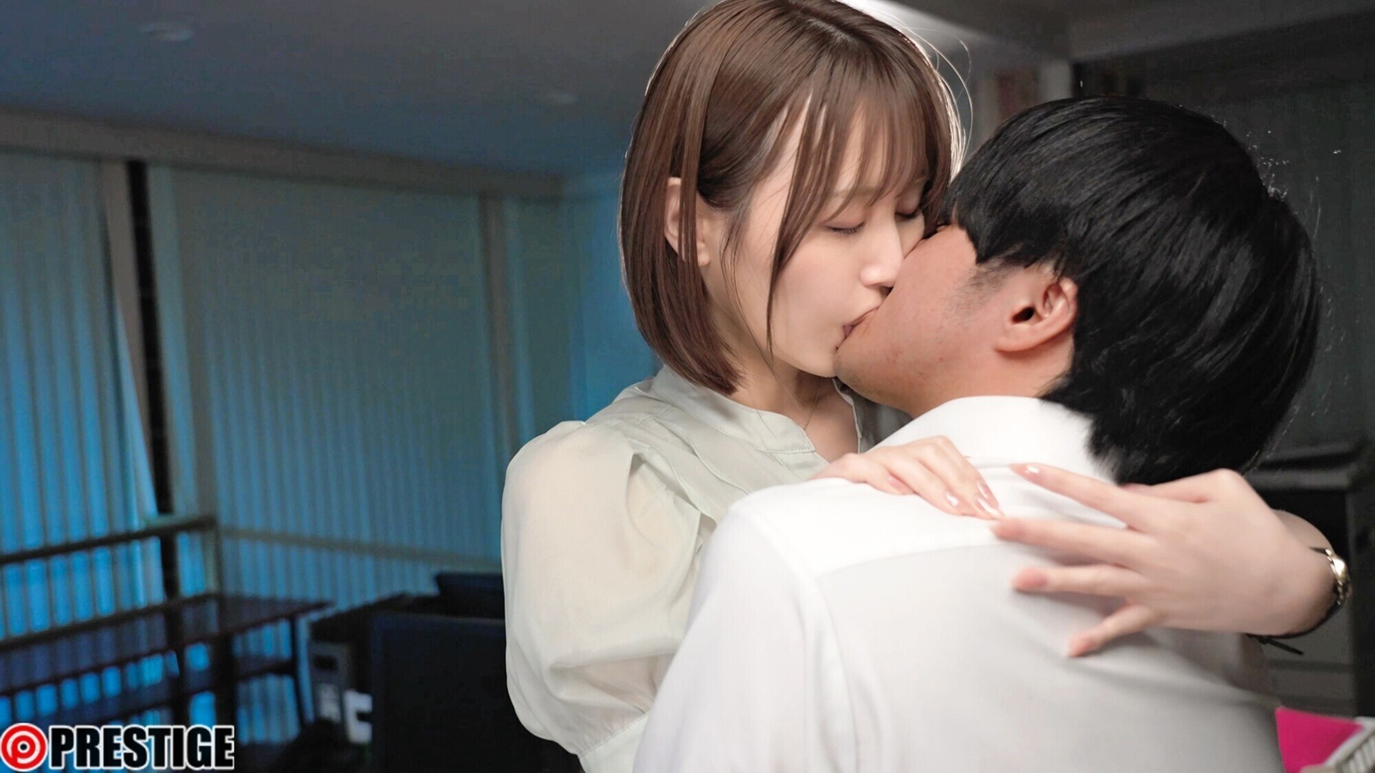 入社まもない男性社員たちが例外なくハマる弊社のシゴデキ美人主任 釈アリス 画像2
