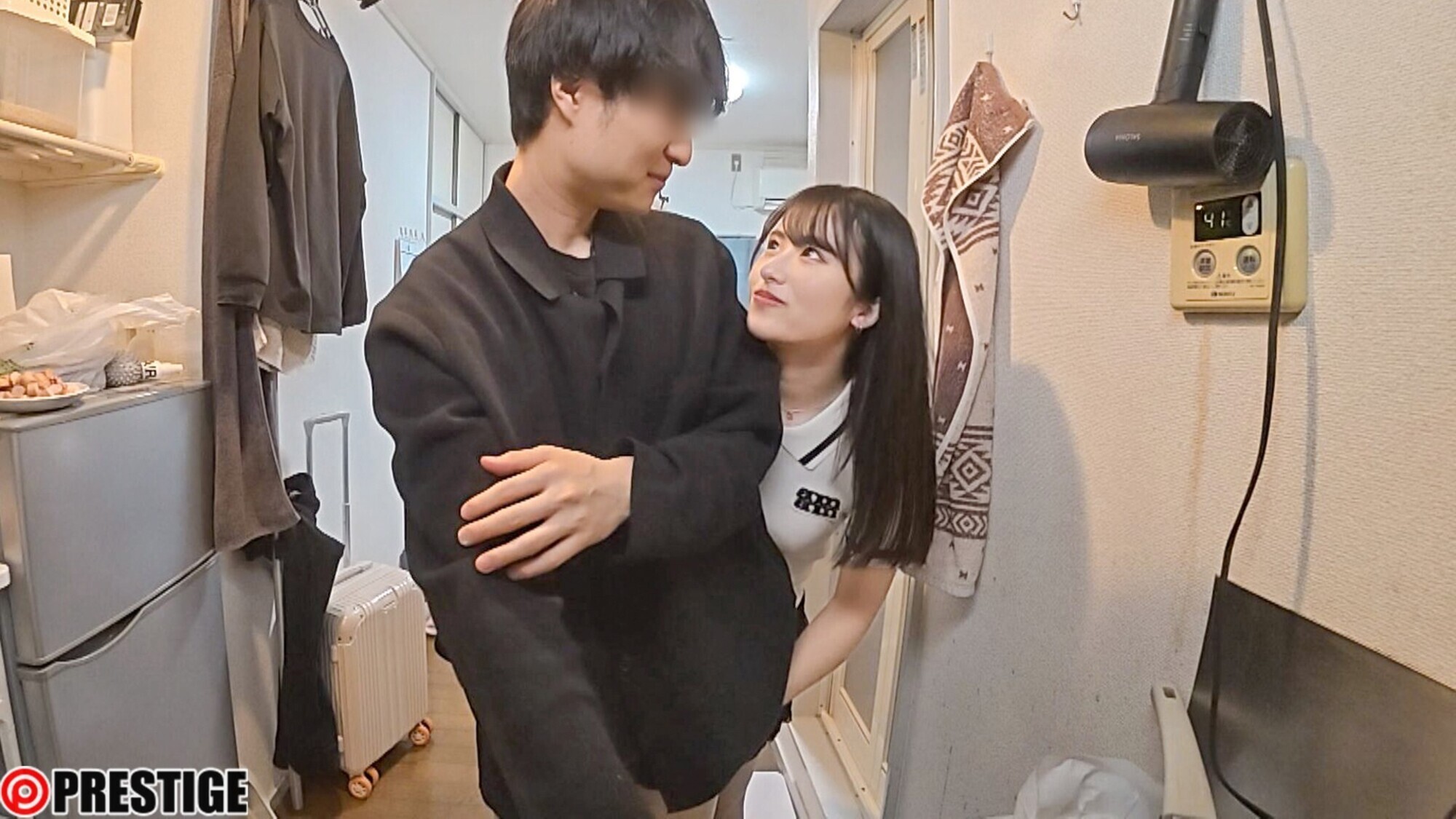 素人くんと丸1日2人きり。 中森ななみ 画像4