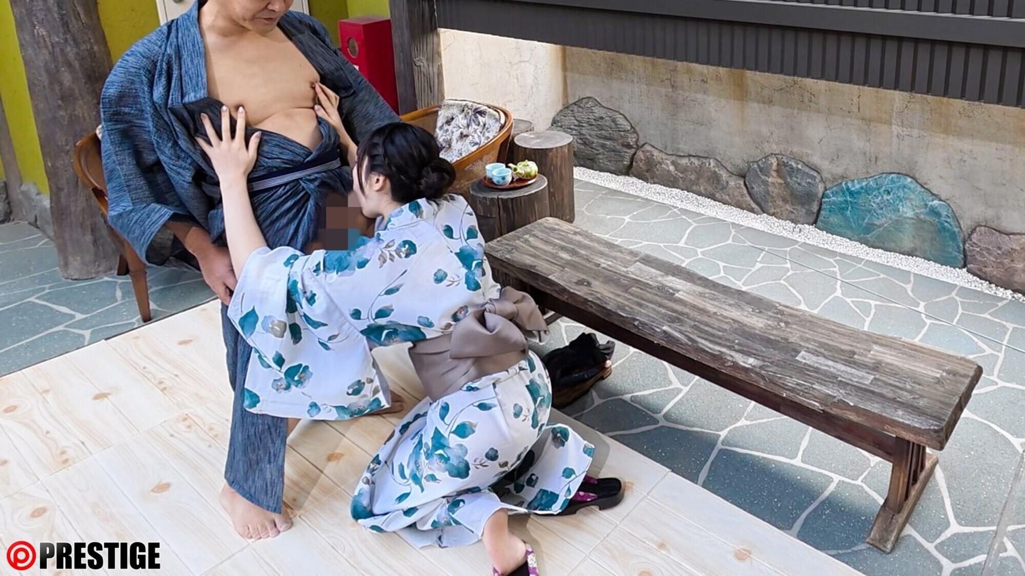 ヤリ過ぎ中出し温泉旅館~極上の摩天楼ボディを好き放題~ 瀧本雫葉 6枚目
