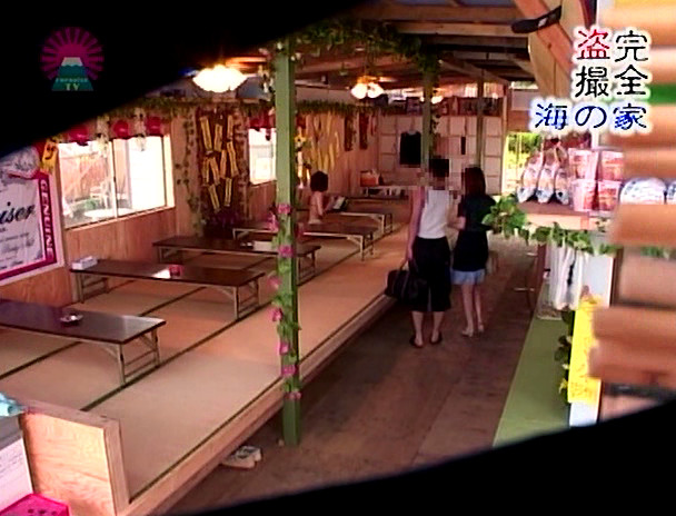 完全盗○!海の家(1)~女子更衣室から和式トイレまで 画像7