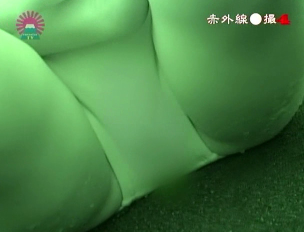 赤外線カメラでスケスケ盗○(4)~ビーチの水着ギャルが全て丸見え! 画像12