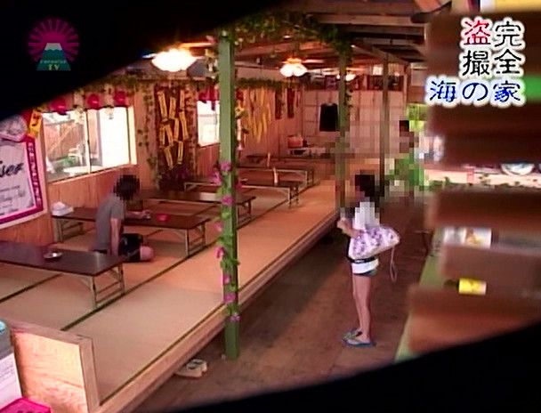 完全盗○!海の家(2)~女子更衣室から和式トイレまで 画像5