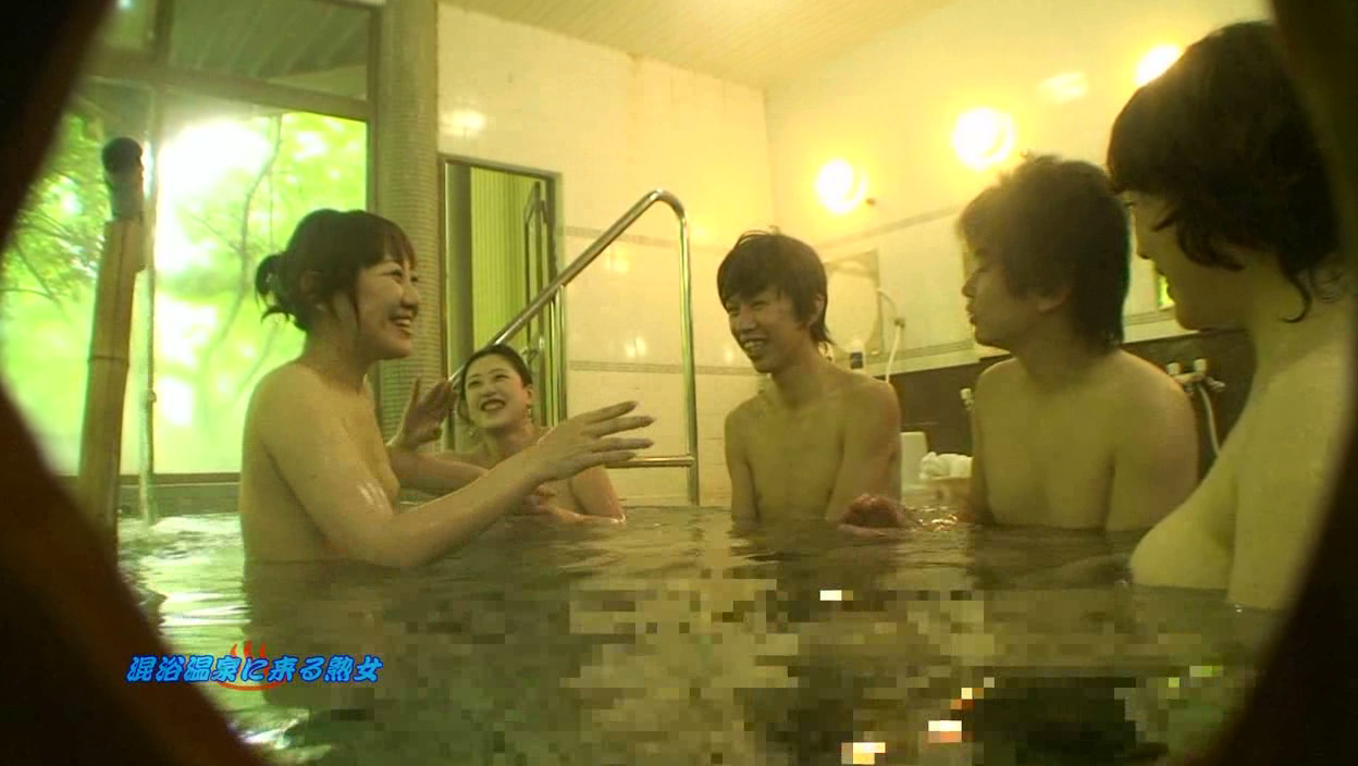 【エロ動画】混浴温泉に来る熟女は本当にヤレるのか？（3） イメージ3