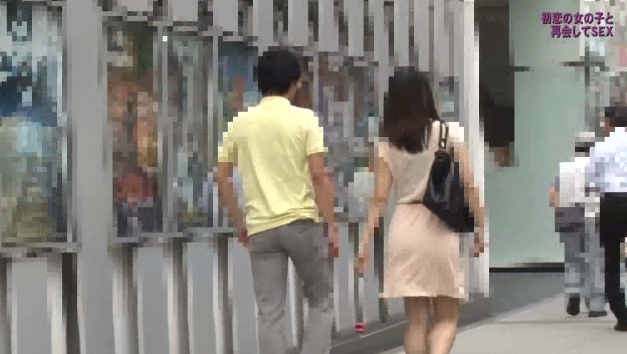 小学校の時に転校した初恋の女の子と再会してSEXしたい 画像4