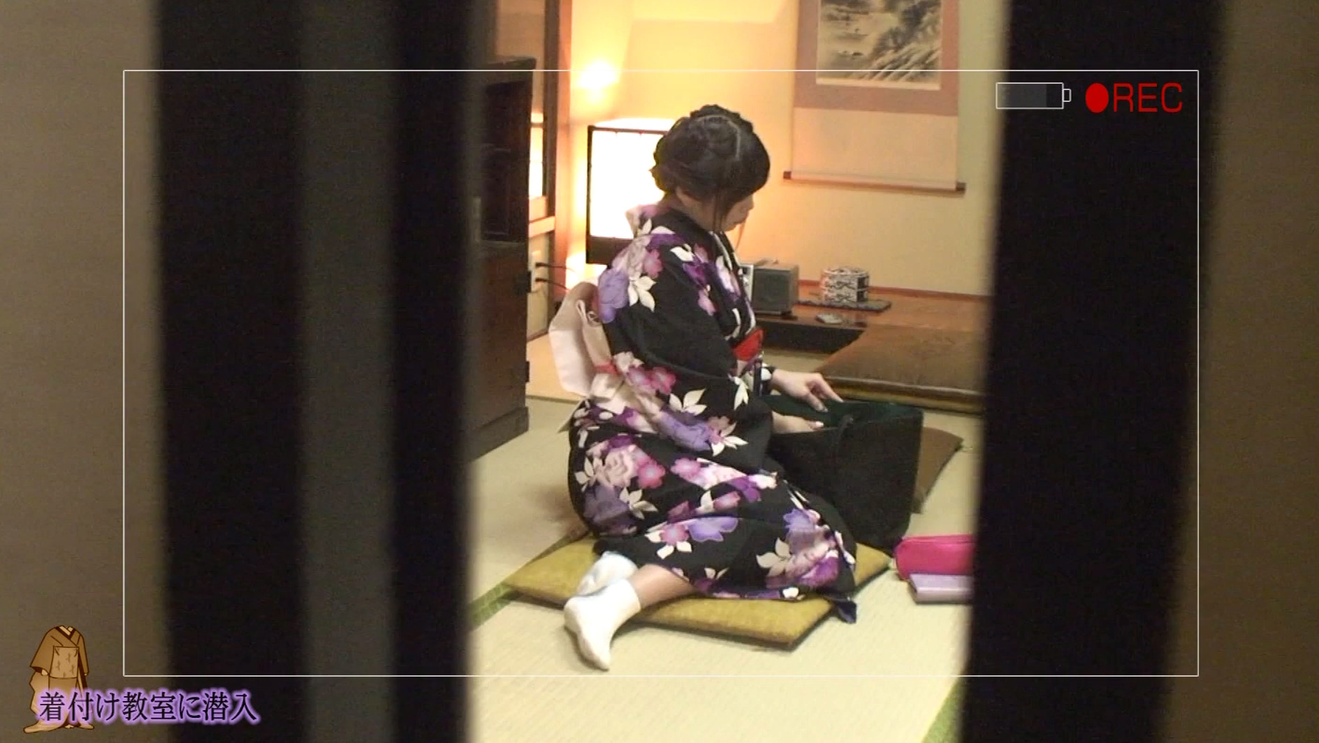 襲いたくなるほど密着してくる着付け教室の先生とヤリたい~着物越しのノーパン美尻が絶妙にソソる! 画像12