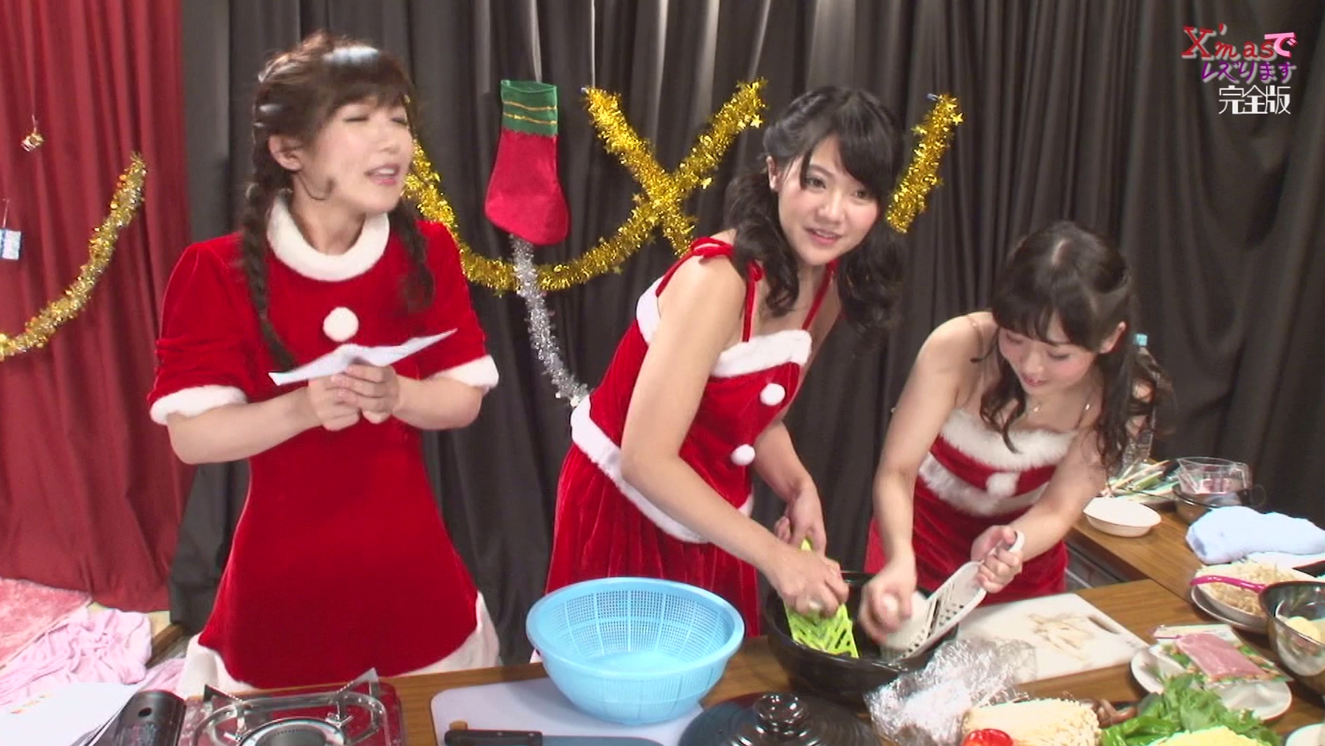 X’masでレズります!女子アナサンタがパンティー100枚大放出 完全版 画像4
