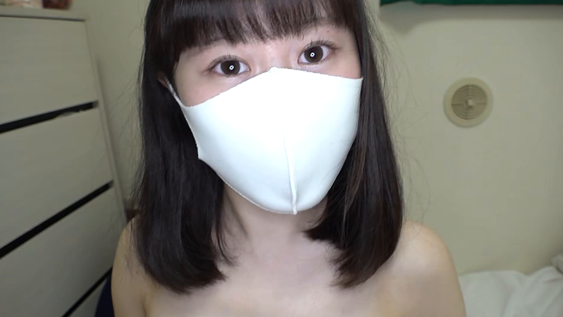 ★【ハメ撮り】マスク着用を条件に撮影を了承してくれた普通の女子大生 みどりちゃん 21歳