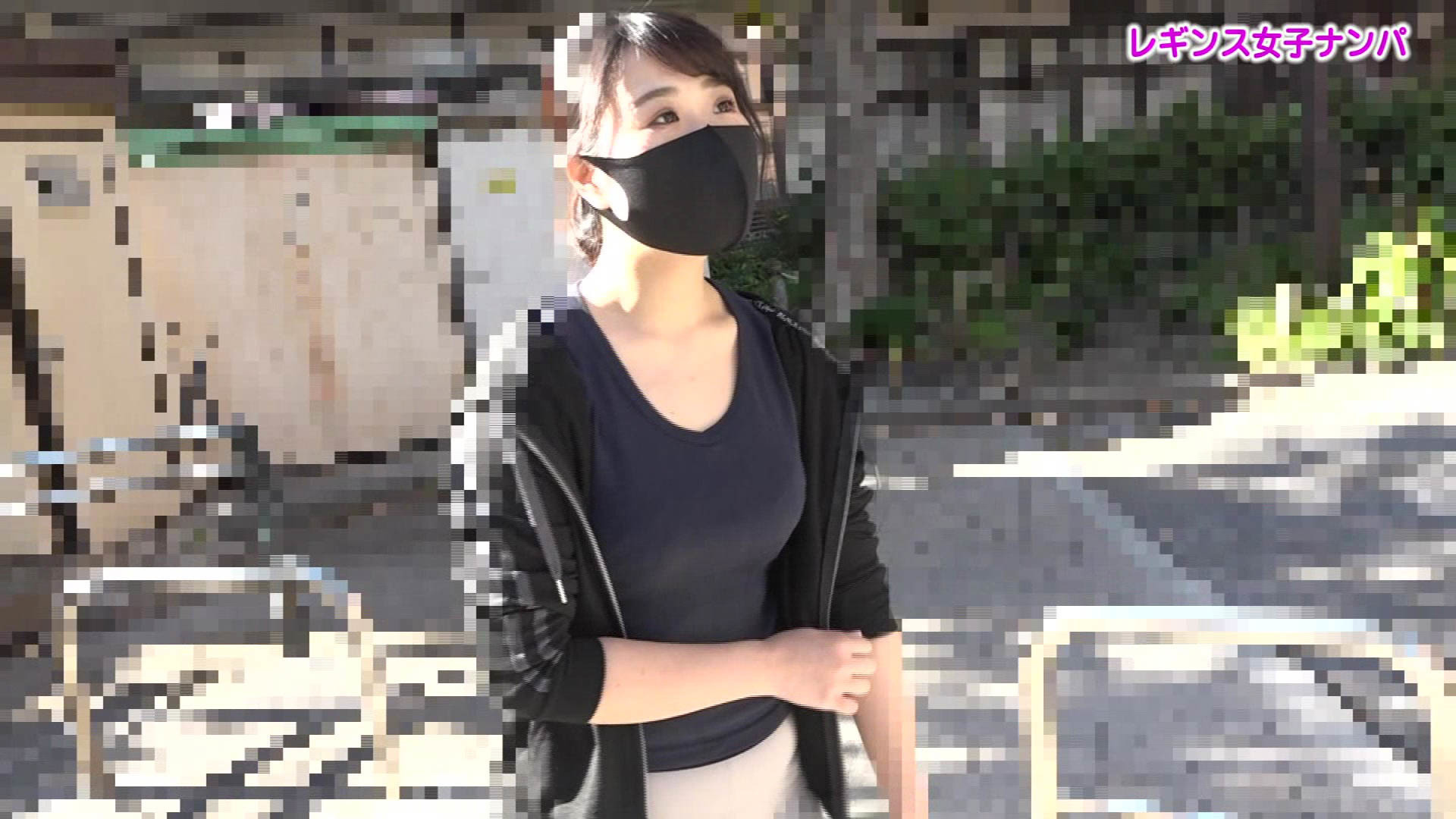 マンスジくっきりのレギンス女子ナンパ~ぴったぴたのムチ尻にバックからぶち込みたい! 画像2
