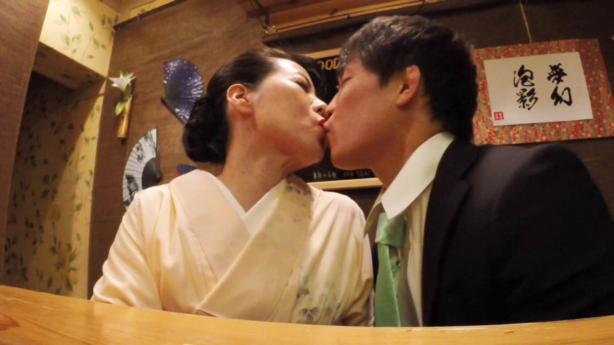 小料理屋を営む美人母娘をまとめてヤリ倒したい豪華版 画像18