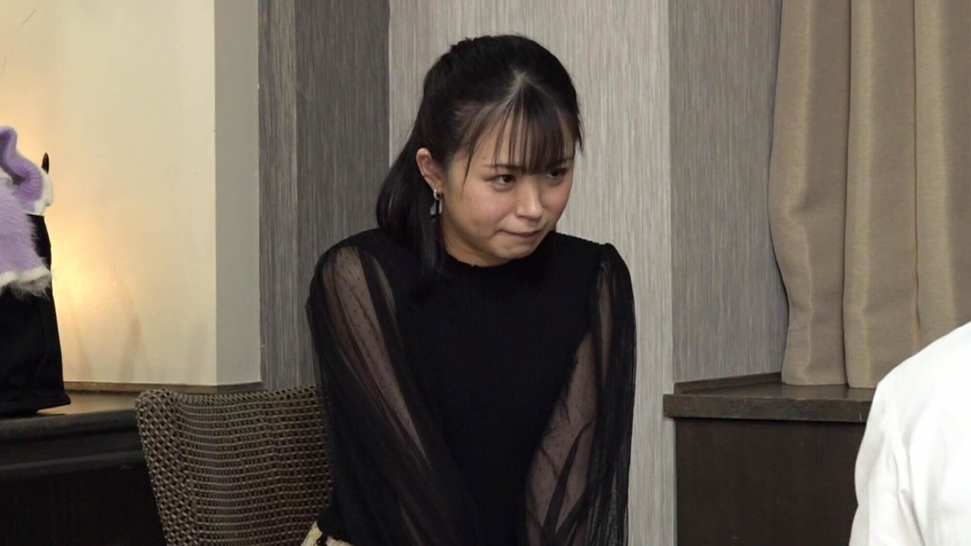 「課長、もっと奥まで突いてあげましょうか？」部下のOLがM性感で働いていたので弱みに付け込み本●するはずだったのに（2）･･･逆にアナルを責められてメスイキしちゃいました。 画像4