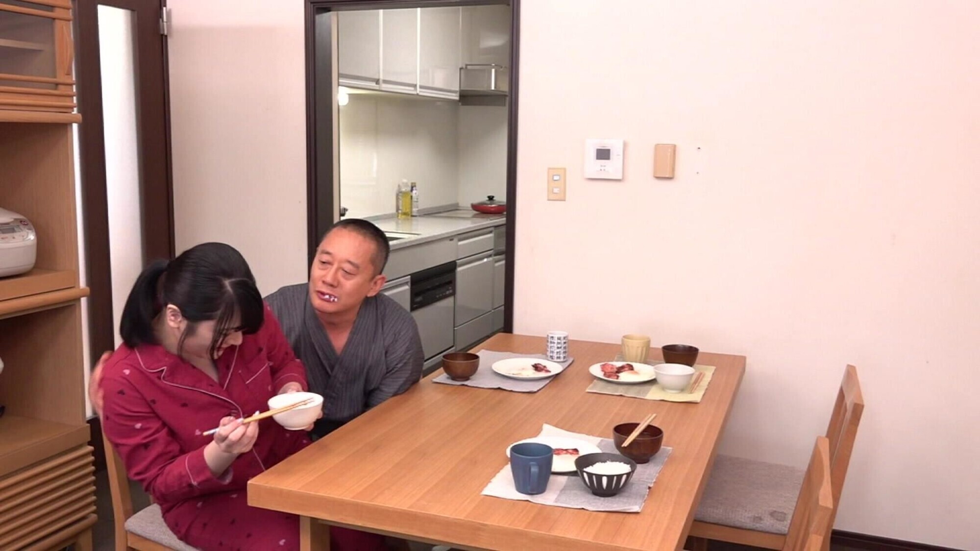 旦那が出張中の3日間、嫌いな義父に中●しされ続けた巨乳妻(3) 画像9
