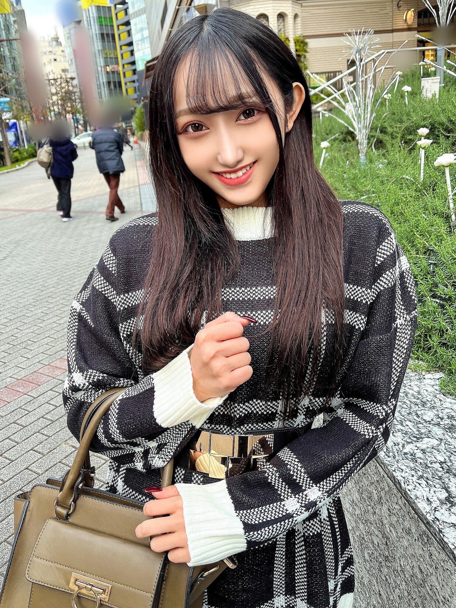 素人女子大生【限定】ゆらちゃん20歳 芸能界入りを夢見る美人JDに知り合いの業界人を紹介して枕営業している現場を激撮しちゃいました!! 画像1