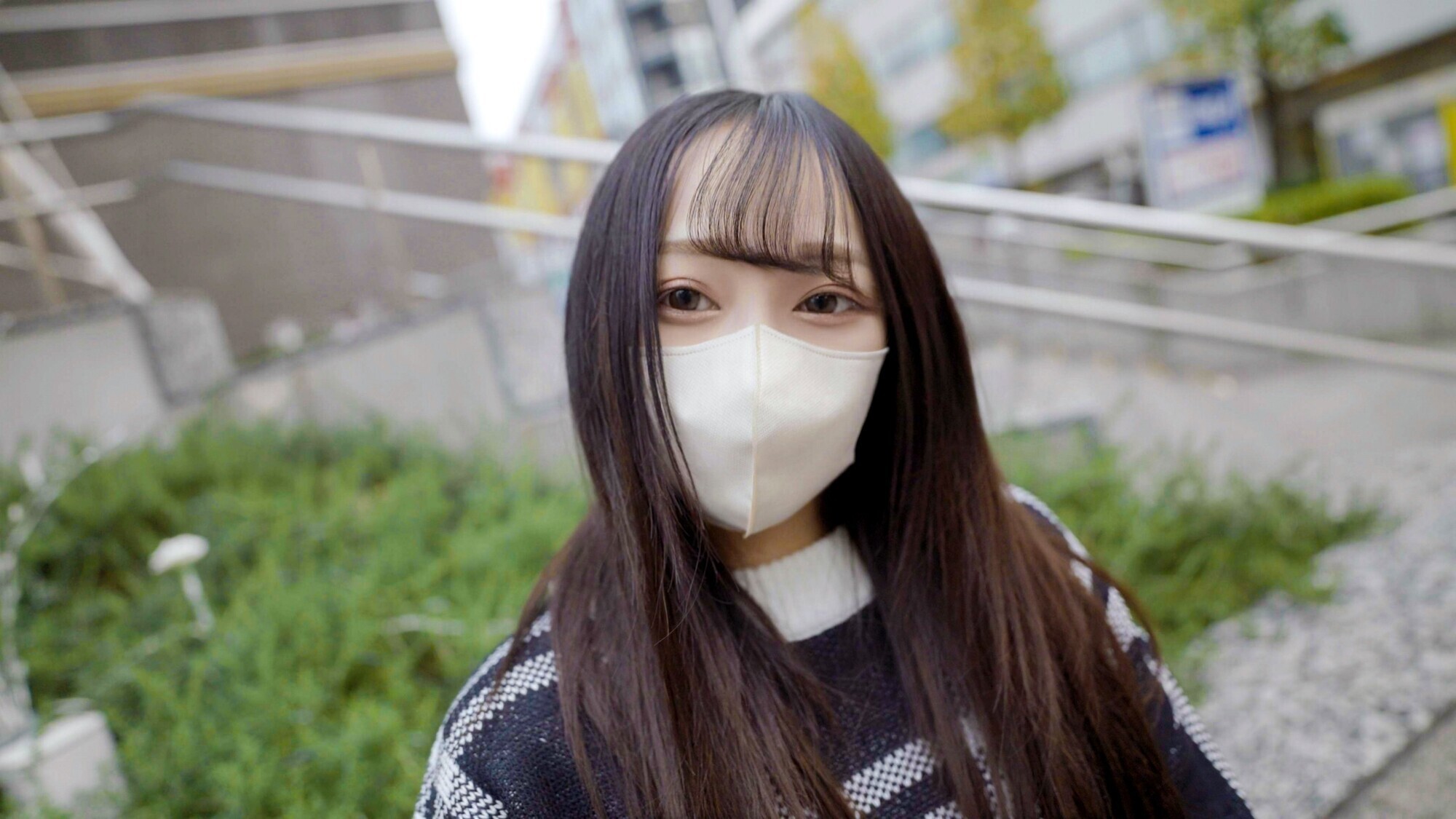 素人女子大生【限定】ゆらちゃん20歳 芸能界入りを夢見る美人JDに知り合いの業界人を紹介して枕営業している現場を激撮しちゃいました!! 画像4