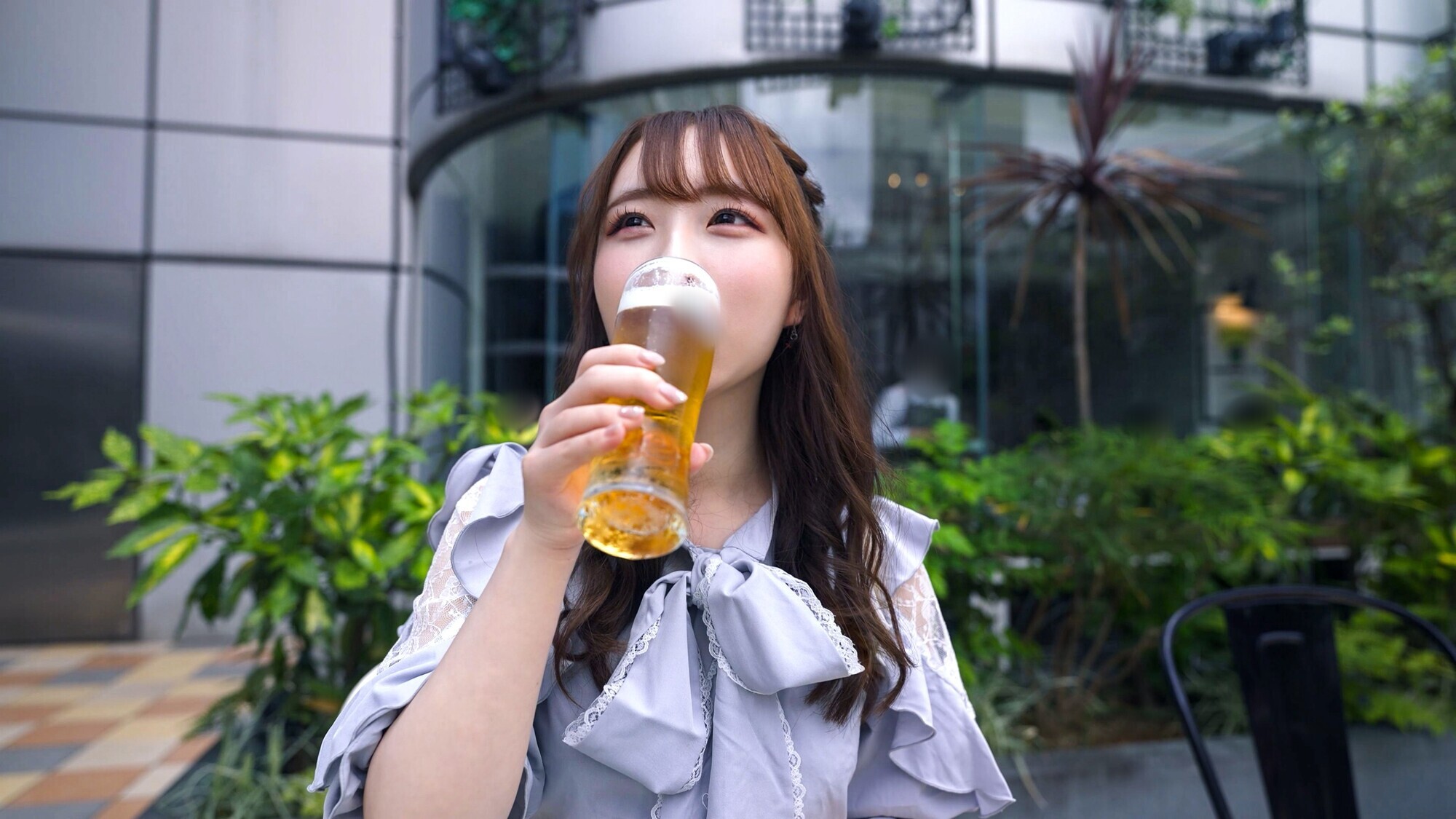 素人JD【限定】りあちゃん20歳 地下アイドルとして活動していたのにファンと繋がって解雇されたビッチガール!!クビになってすぐ男遊びしている反省の色0のノー天気ガールに大量中出し!! 画像3