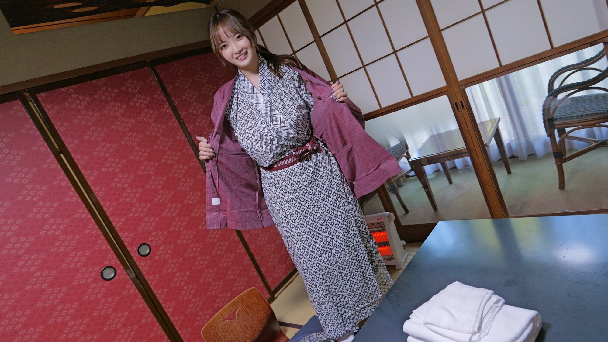 超絶美人のセフレとラブラブ温泉旅行!閑静な高級旅館にエロすぎる喘ぎ声が響き渡る!!浴衣からこぼれ落ちる爆乳を揺らしながら激イキ中出しSEX!! 画像5