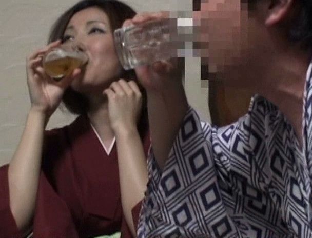 広○涼子激似!F県A市で見つけた美人温泉仲居さんを男湯でAVデビューさせちゃいます!! 画像18