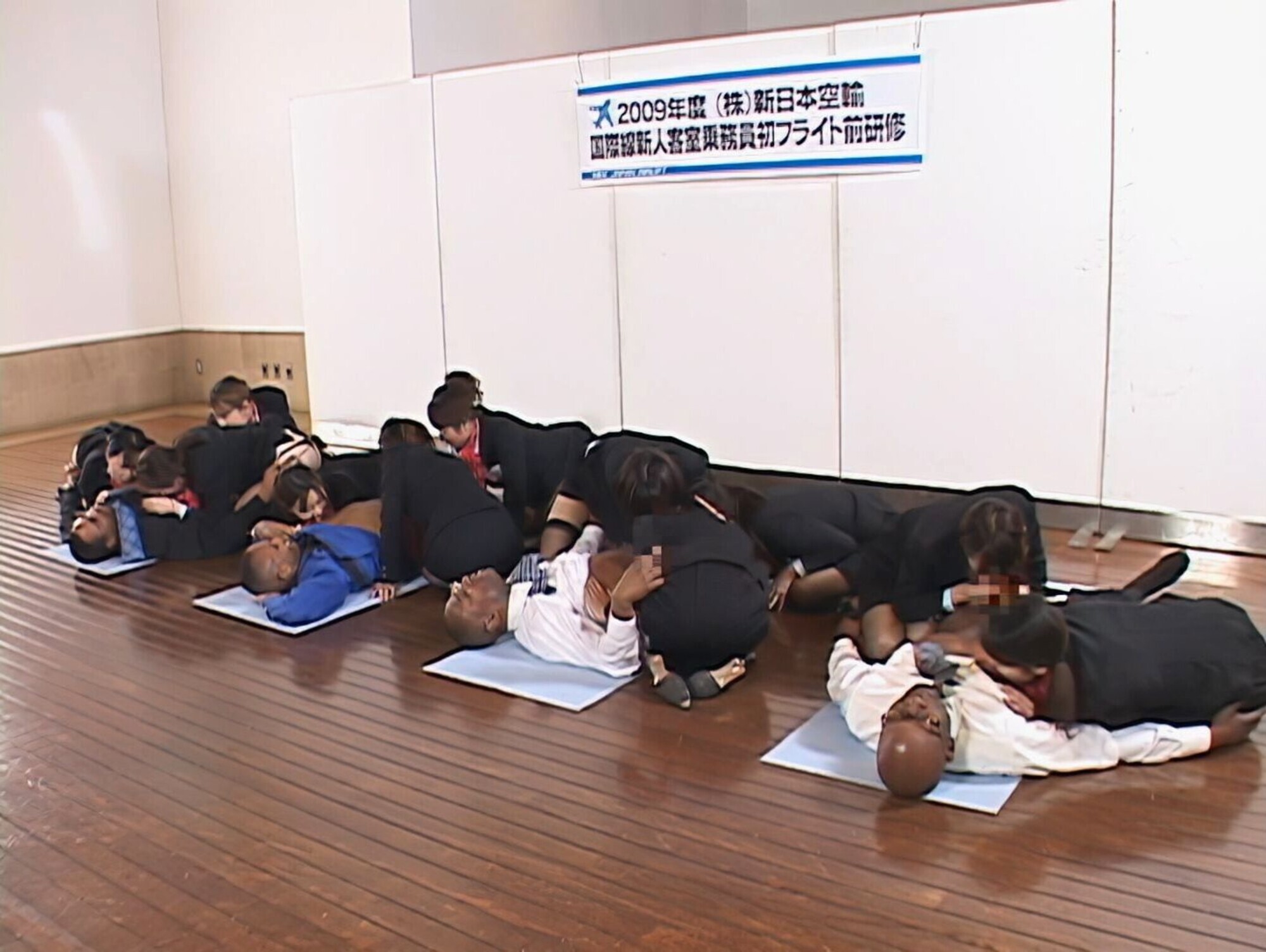 【 AI リマスター版 】2009年度国際線新人スチュワーデス 初フライト前デカチ○ポ研修