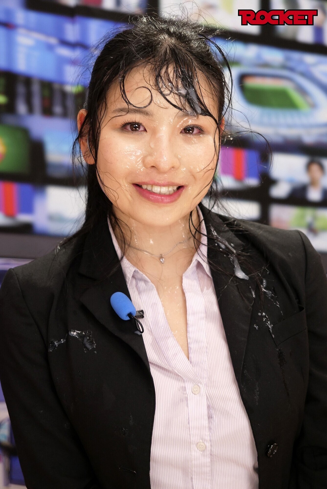 ROCKET17周年記念ユーザーリクエスト祭り もしもTVの中に自由に飛び込んでブッカケできたら・・・ 女子アナに顔射!リメイク どんな汚い顔になってもガマンしながら笑顔で生放送 画像13