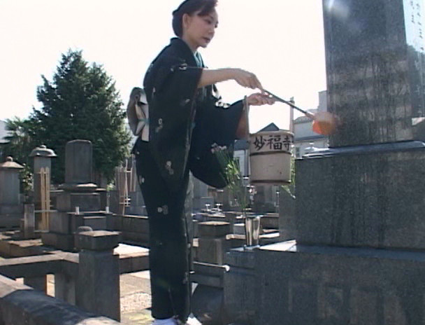 実録近親相姦 <第一話>ボクは母の性玩具 <第二話>日舞家元熟れて食べごろ 画像1