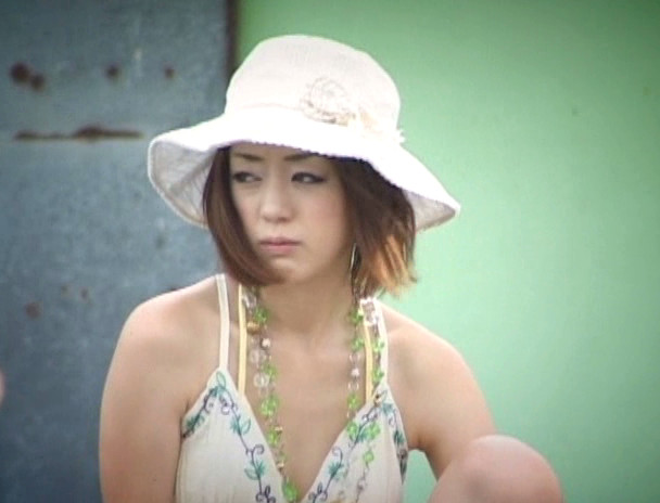 キレイナウンチ 排泄!グラビアアイドル 麻生真央 画像1