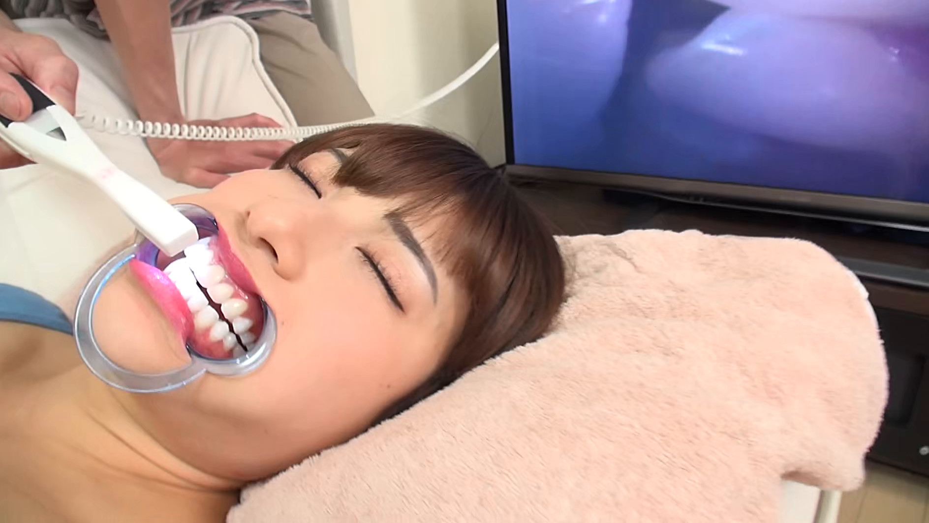 ビッグマウス 丸呑み痴女 若宮はずき 画像18
