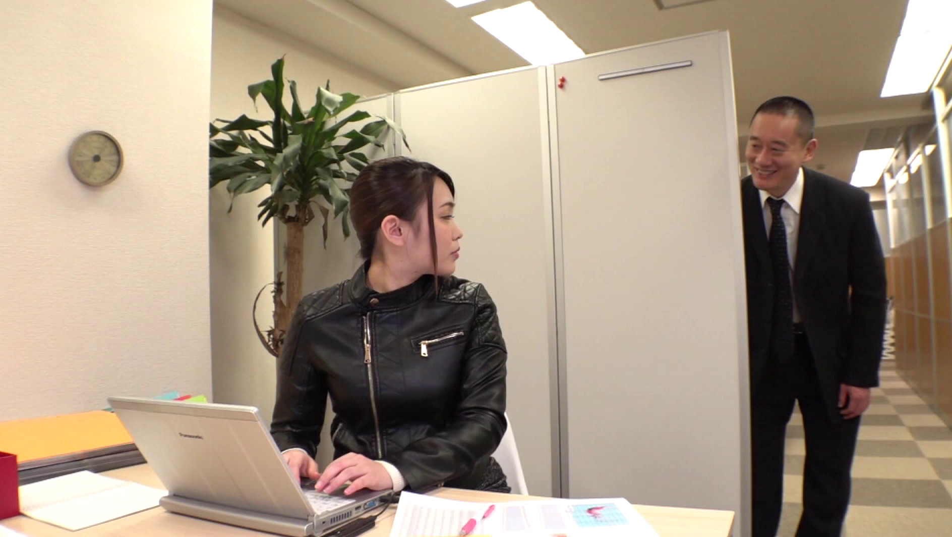 ライダース女子は絶対エロいに違いないっ! 3 仕事がデキる気の強い美人キャリアウーマンに生中出し 画像19