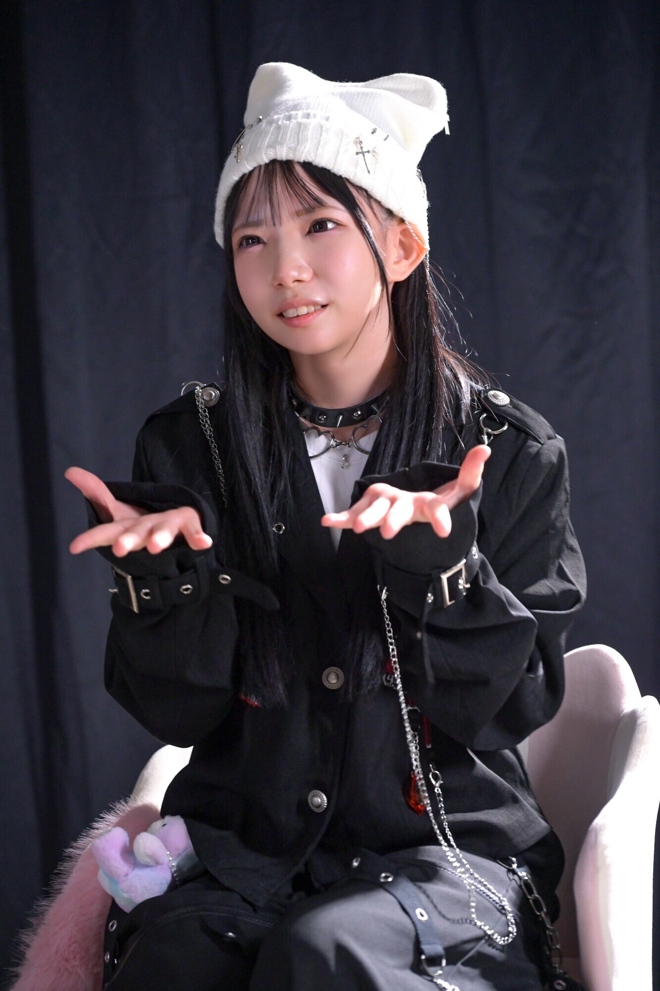 ミニマム背丈の新人肉便器女AD 殺し文句の「監督になりたいんだろ？」で完全マインドコントロールw 365日毎日ハメられ＆ち〇ぽをしゃぶらされ、SEX狂いマ〇コが爆誕w 画像14