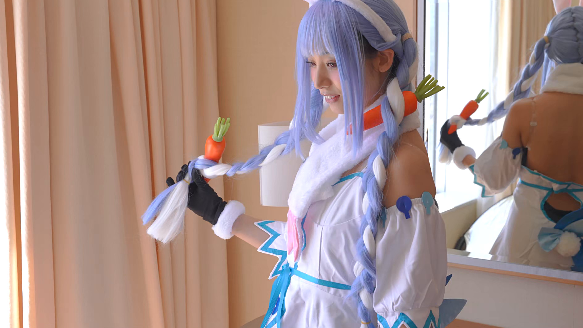 【中出し】厳選美少女にコスプレさせてオレの子を孕ませる!【兎●ぺこら】 画像1