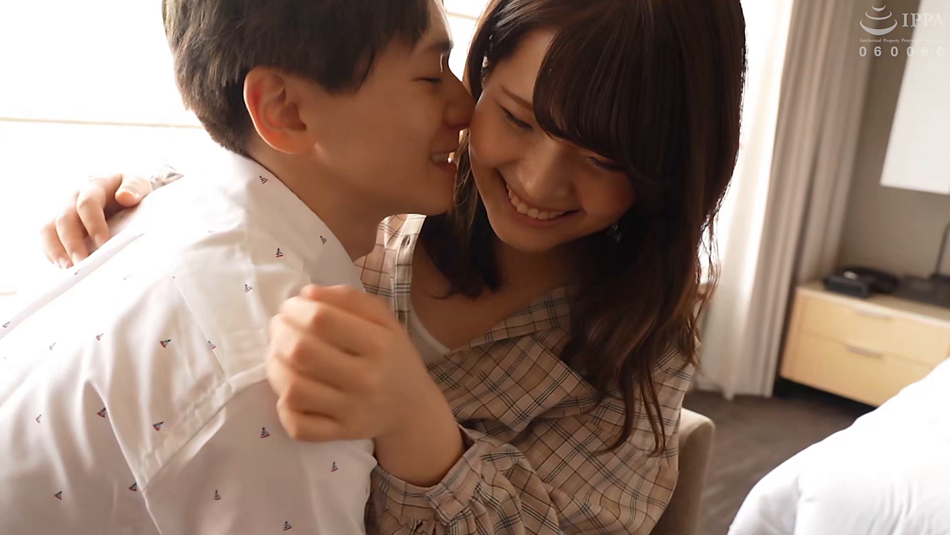 S-Cute はるな(21) 太ももまでエロいマシュマロ女子と駆け引きH 画像1