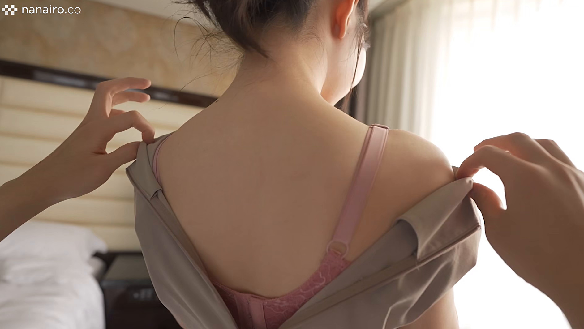 S-Cute りお(20) 女子アナ系美少女と目が合うH 画像2